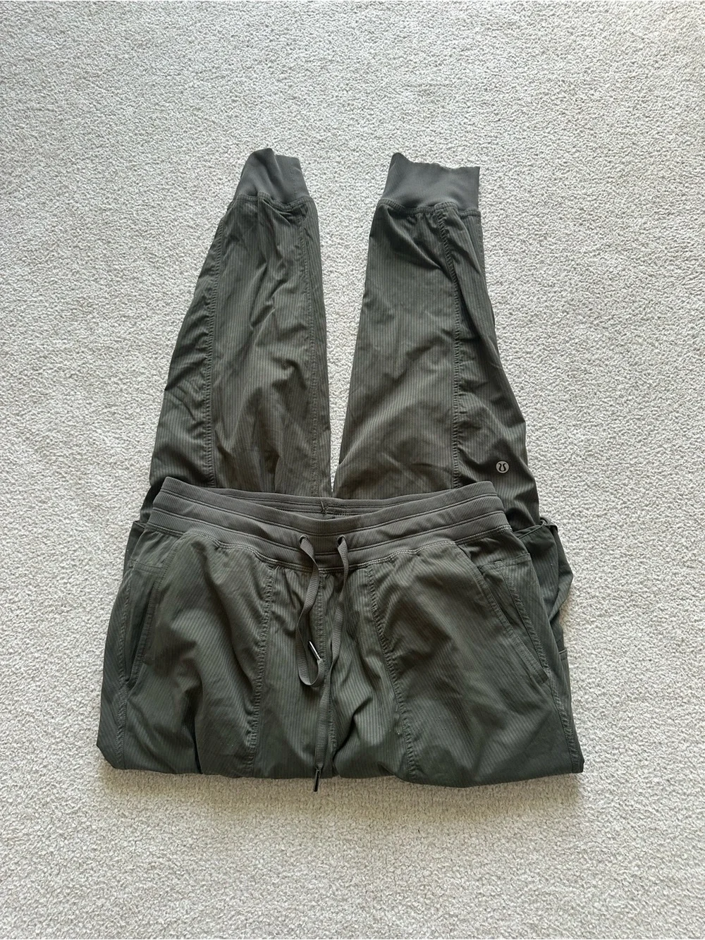 Lululemon Dance Studio Relaxed MR cargo jogger